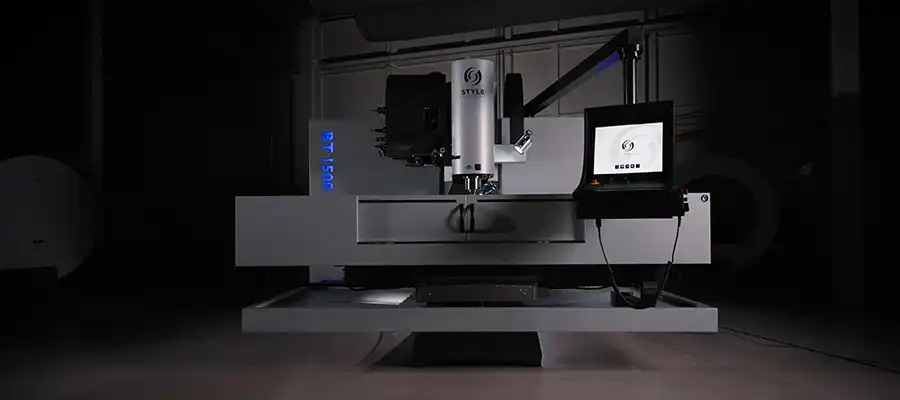 STYLE BT 1500 CNC freesbank uitgerust met intuïtieve STYLE besturing